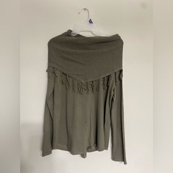 -‎ Women’s green style and Company, top size small sea description - Picture 1 of 5